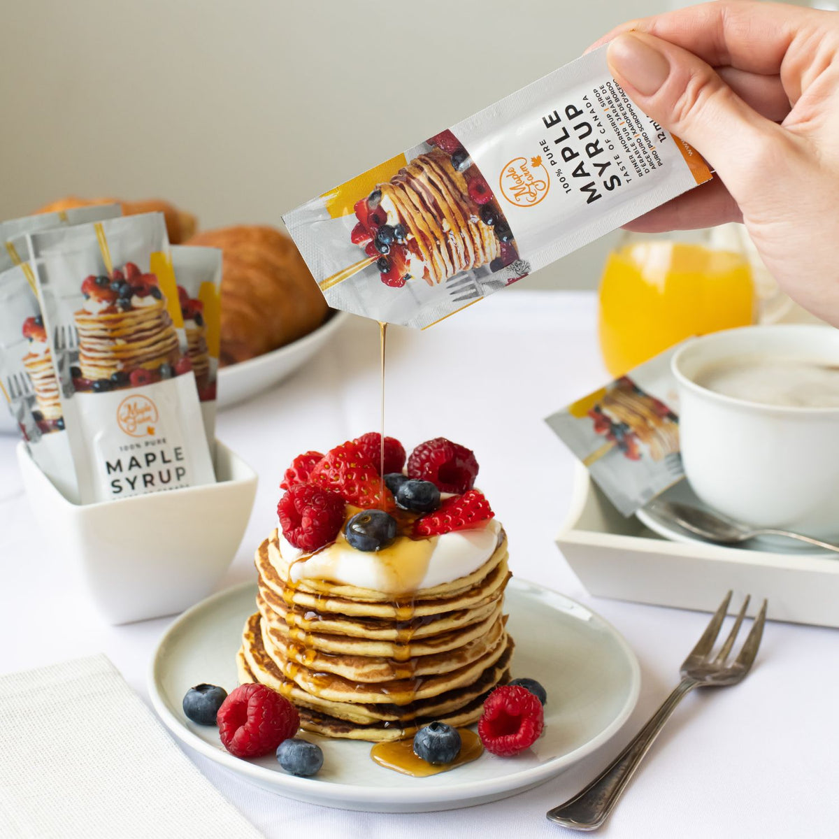 MapleFarm Puro sciroppo d'acero -bustina monodose su pancake