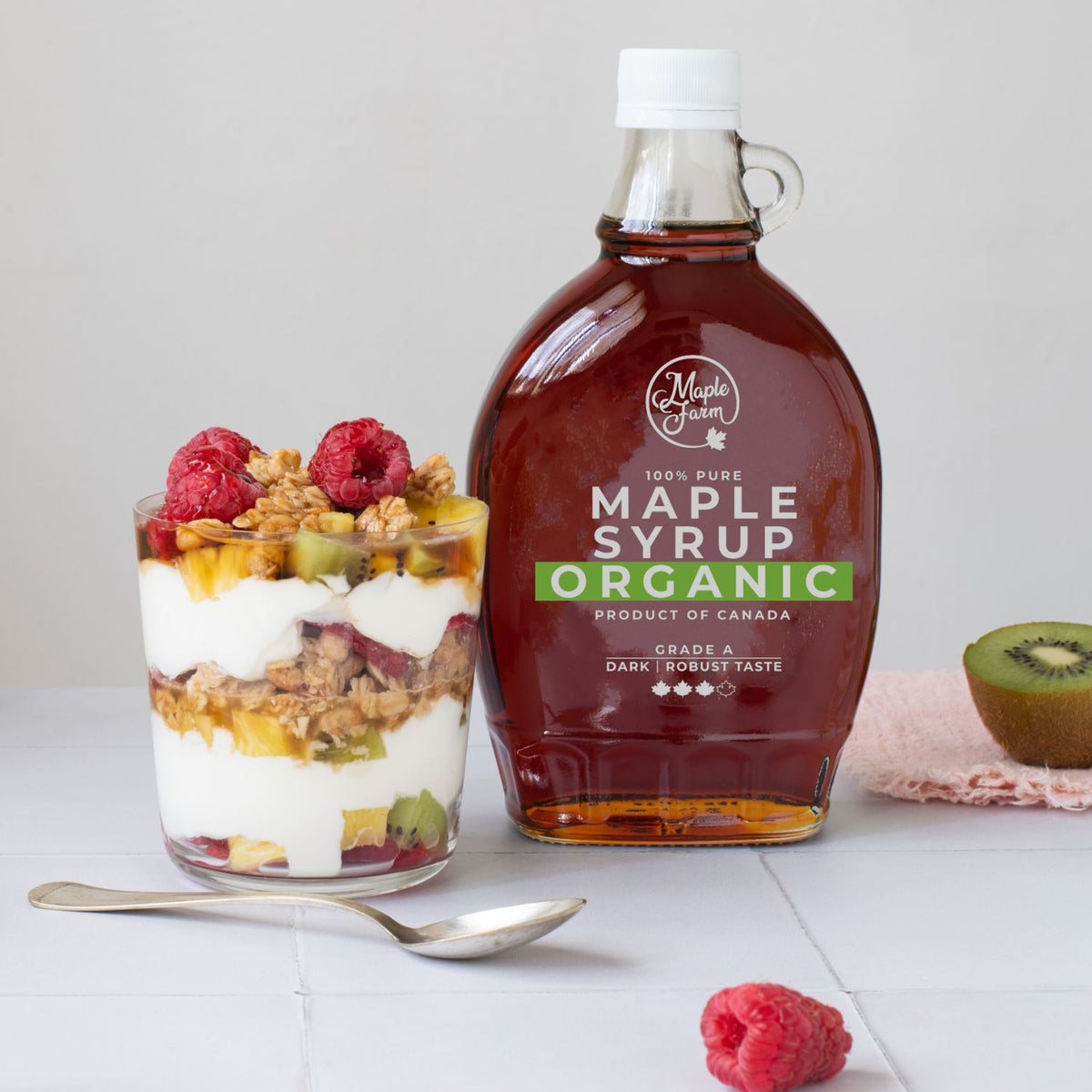 MapleFarm puro sciroppo d'acero da agricoltura biologica - granole e yogurt