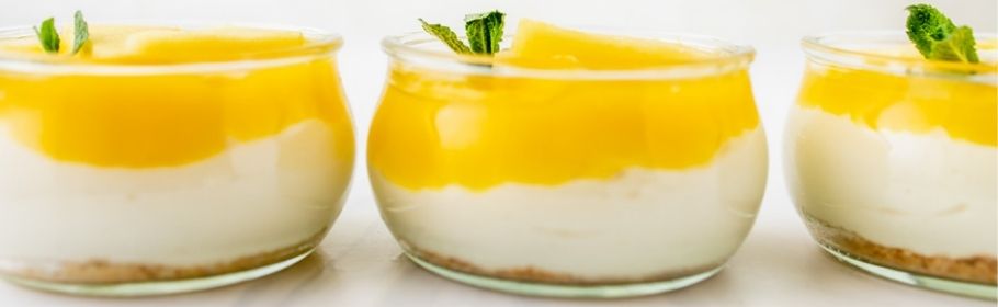 Mini cheesecake con ananas e sciroppo d’acero