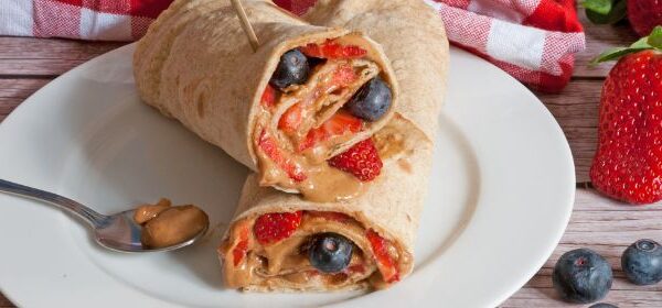 MapleFarm - wrap integrale con burro di arachdi e frutta - ricetta